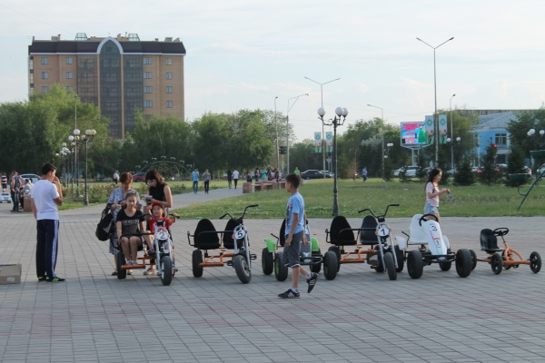 Относиться к Семею с любовью