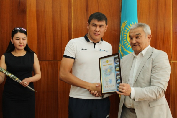 Отмечены лучшие спортсмены