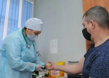 10 000 семейлік вакцина алды