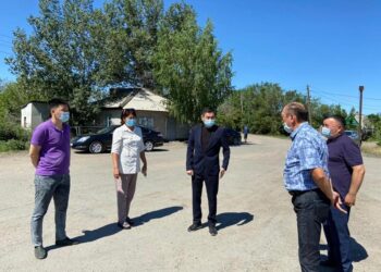 Қала әкімі Шығыс кентінің тұрғындарымен кездесті