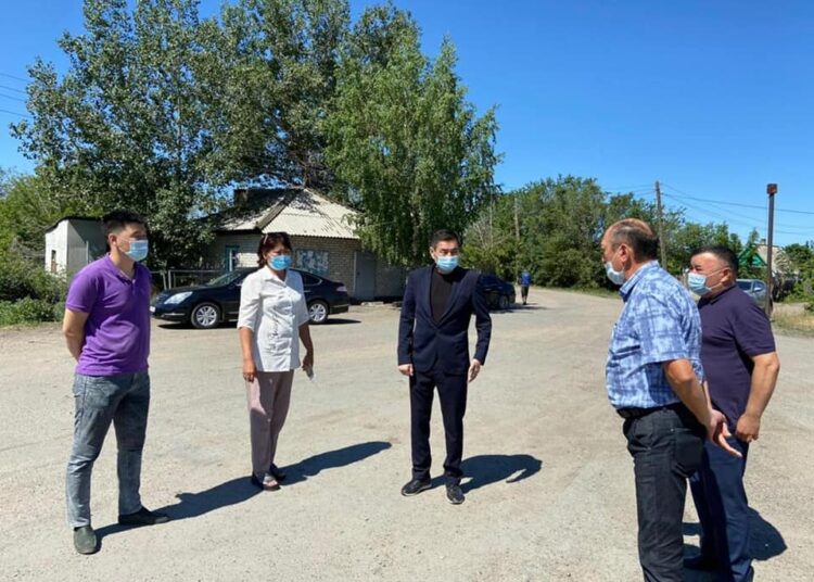 Қала әкімі Шығыс кентінің тұрғындарымен кездесті