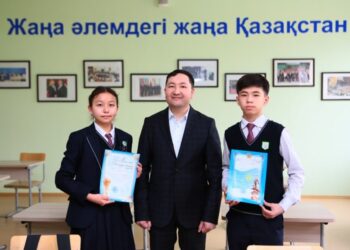 «ҒҰМЫР» - ДЕБАТ ТУРНИРІНІҢ ЖЕҢІМПАЗЫ