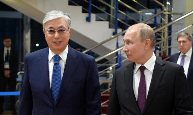 Тоқаев та Путинге мінез көрсетті