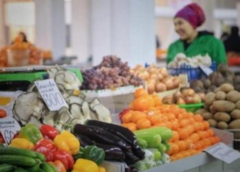 АЗЫҚ-ТҮЛІК ҚҰНЫ АСПАНДАП БАРАДЫ