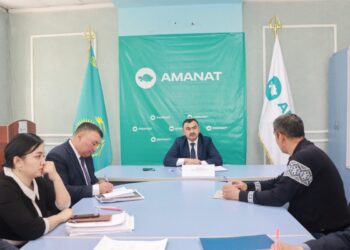 ТҰРҒЫНДАРДЫ ҚАБЫЛДАДЫ