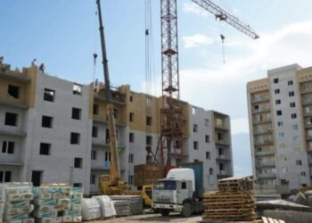 «4-5 млн теңге тұратын үйлер қазір 10 млн теңгеге асып жығылады»: Семейде баспана бағасы шарықтап кеткен