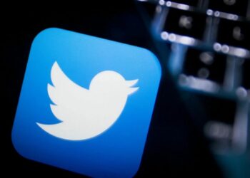 Илон Маск Twitter-ді 44 млрд долларға сатып алды