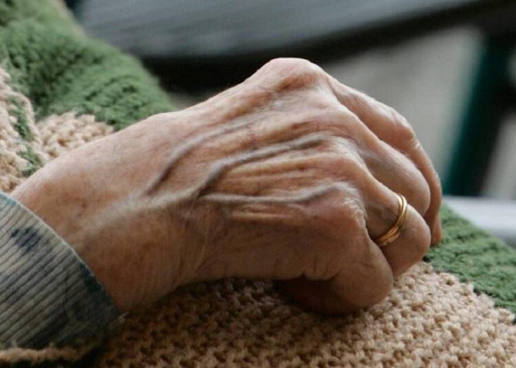 Әйелдердің зейнет жасын қысқарту мәселесі талқыланады - Ералы Тоғжанов