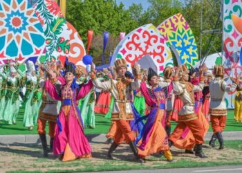 Тоқаев қазақстандықтарды Бірлік күнімен құттықтады