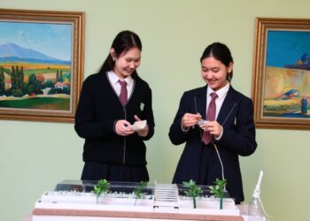 ЗИЯТКЕР ҚЫЗДАР РЕСЕЙДІ МОЙЫНДАТТЫ