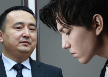 Белсенді Серікжан Біләш әлемге әйгілі Димаш Құдайбергеновті «Қытайдың құлы» деп жазғырды