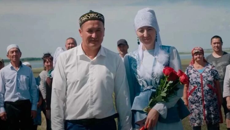 «Қара жорға», бешбармақ, үйір-үйір жылқы: Ресейде тұратын қандастар салт-дәстүрді қалай сақтаған?