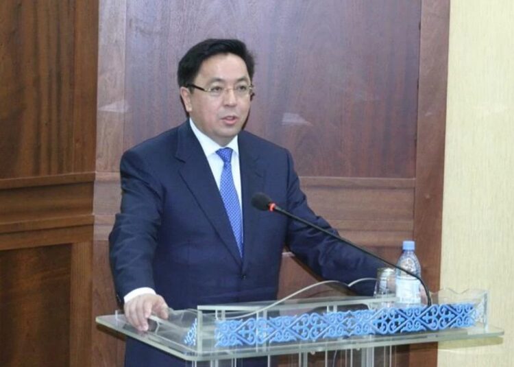 Дипломат даулы атаулардан арылып, Елрдаға Астана атауын қайтаруды ұсынды