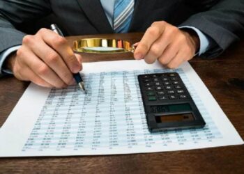 1,6 есе көп: Қазақстандықтар салықты көбірек төлей бастады