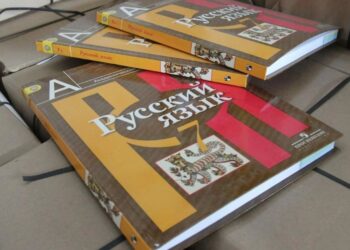 36 депутат Конституциядағы орыс тілінің мәртебесін өзгертуді қолдады – Қазыбек Иса