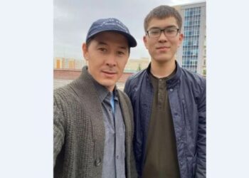 «Терезені ұстап тұрған» – астанада 3 жасар қызды құтқарған Сәбитке көмектескен үшінші жігіт табылды