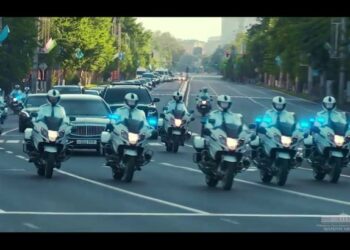 Конституциялық реформа: президенттің өкілеттігін ұзарту туралы бастама көтерілді