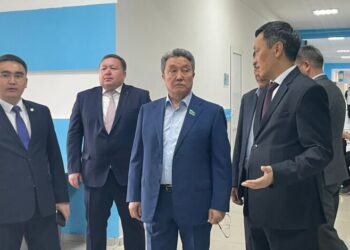 МӘЖІЛІС ДЕПУТАТЫ СЕМЕЙДЕ