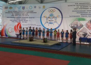 Семейде ауыр атлетикадан Қазақстан чемпионаты басталды
