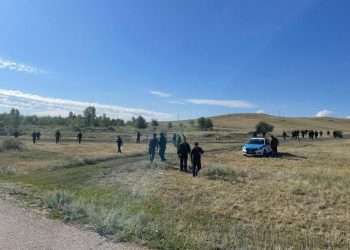 ШҚО-да жоғалған үш жасар баланы 600-ден аса адам іздестіріп жатыр