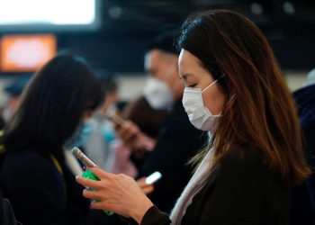 Алматы тұрғындарына қоғамдық көлікте және ғимараттарда маска тағу ұсынылды