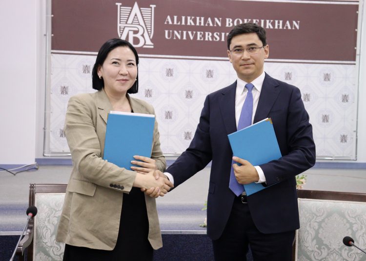 Меморандумға қол қойылды