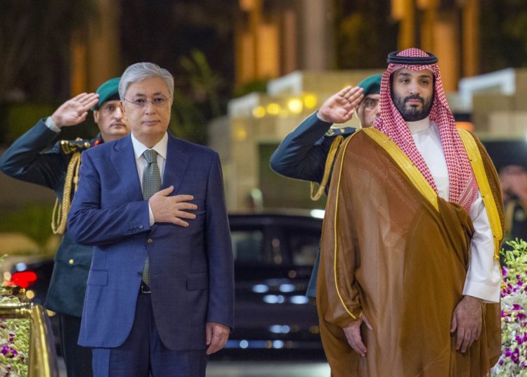 Арабтар Қазақстандағы әлжуаз салаға ақша құймақ