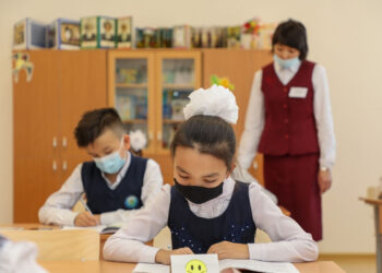 ОҚУ ЖЫЛЫНА ДАЙЫНДЫҚ ҮКІМЕТ НАЗАРЫНДА