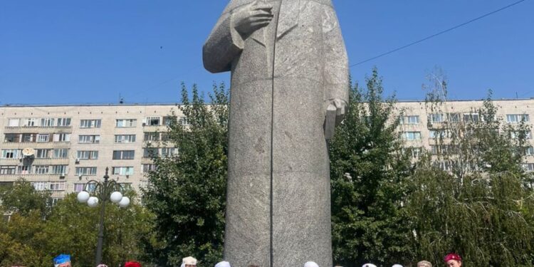 ҚАЗАҚ АНАЛАРЫ – ДӘСТҮРГЕ ЖОЛ