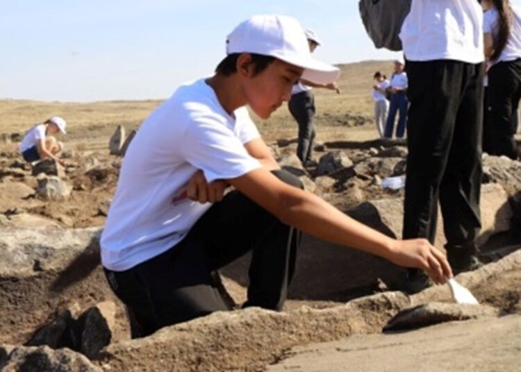 АРХЕОЛОГИЯЛЫҚ МЕКТЕПКЕ ҚАТЫСТЫ