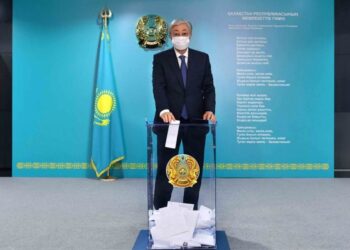 Тоқаев Қазақстанда кезектен тыс президенттік сайлау өтетін күнді белгіледі