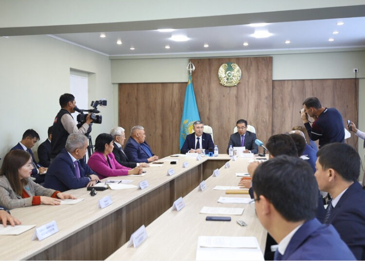 Мәслихаттың кезектен тыс VII сессиясы өтті