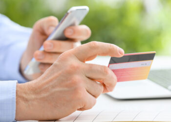 Оқушыларға интернеттегі сауда және алаяқтық схемалары туралы сабақ өткізіле бастады