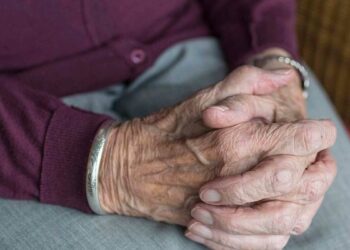 Мәжіліс әйелдердің 61 жаста зейнетке шығуын бекітетін құжатты мақұлдады