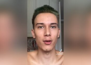 Ресейлік блогер далада қалған қазақ студенттерін өз пәтерінде тегін тұрғызған