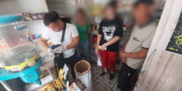 Абай облысында дүкенінде есірткі затын сақтаған әйел ұсталды
