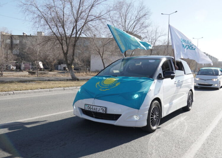 СЕМЕЙДЕ РУХТАС ЖАСТАР РЕСПУБЛИКА КҮНІНЕ ОРАЙ АВТОШЕРУ ҰЙЫМДАСТЫРДЫ