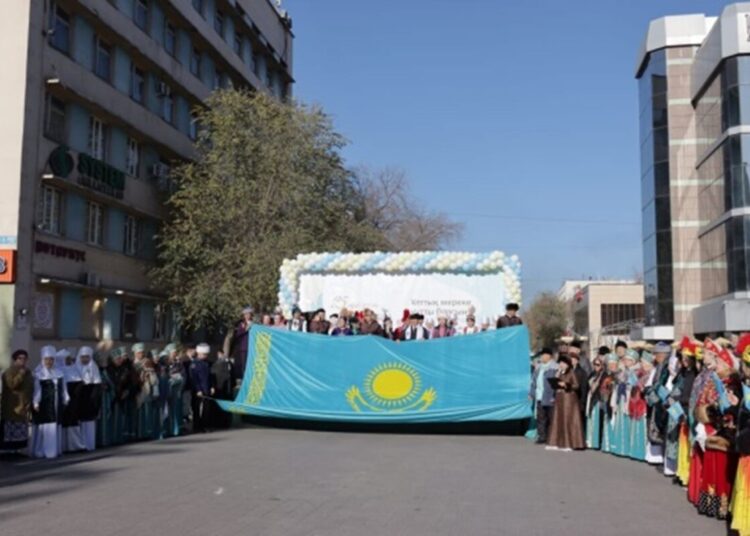 Семей арбаты ән-күйге толды