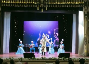 ҚАРТЫН СЫЙЛАҒАН ЕЛДЕ ҚАСИЕТ БАР