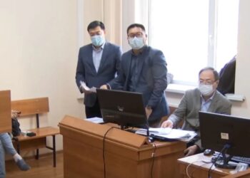 Қазақстандық жазушы танымал «5:32» сериялының авторларын сотқа берді