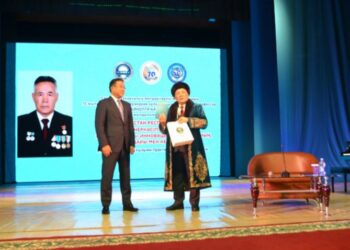 АБЫРОЙЛЫ ҚЫЗМЕТКЕ – ЛАЙЫҚТЫ ҚҰРМЕТ