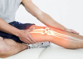 Сіз оны күнде ішесіз: маман тізе ауруын тудыратын сусынды атады