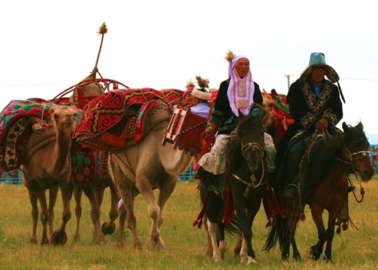 «Қазақтардың тірі болып, жер басып жүргендері татарлардың арқасы»
