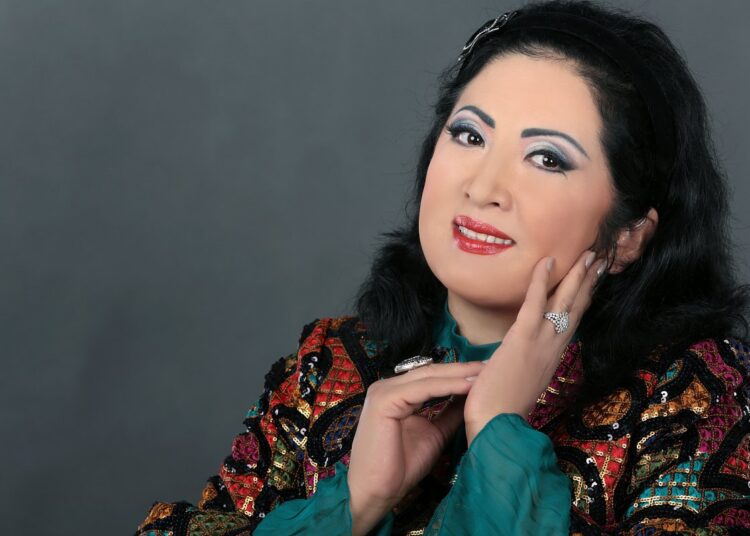 «Күйеуге шығайын деп жатырмын»: Мақпал Жүнісова күтпеген мәлімдеме жасады (ВИДЕО)