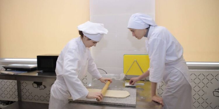 ОБЛЫС ӘКІМІ СЕМЕЙДЕГІ КОЛЛЕДЖДЕРДІ АРАЛАДЫ