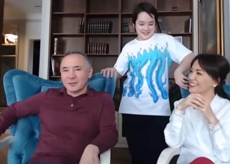 «Өз ауылына мектеп салған»: Қайрат Беркімбаев туралы не белгілі