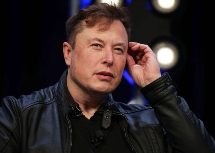 «2023 жылдан бастап адамдардың миына чип салынады» — Илон Маск