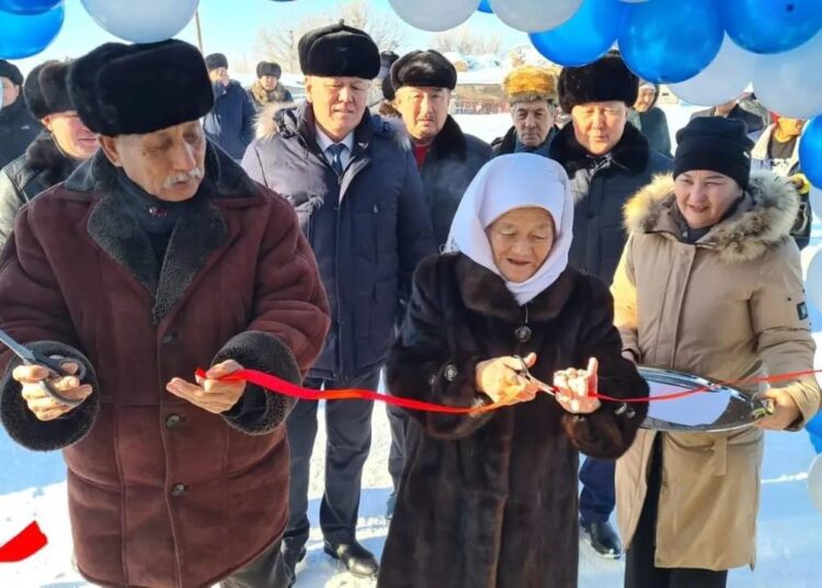 Баршатас ауылында бой көтерген жаңа тұрғын-үйлердің кілттері табысталды