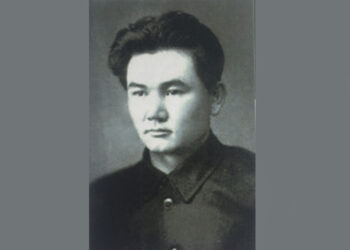 Сәбит Дөнентаевтың Семей өңіріндегі қызметтік кезеңі