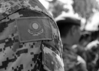 Өз-өзіне қол жұмсаған сарбаздың ауыз қуысы мен киімінен ер адамның биоматериалдары табылды